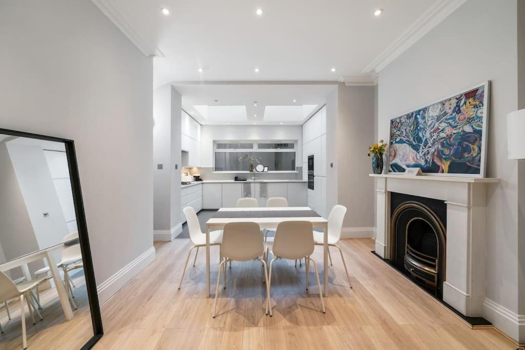 Appartamento Modern 4 Bedroom Townhouse In