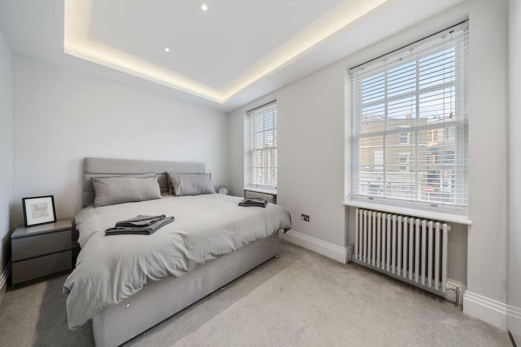 Modern 4 Bedroom Townhouse In *